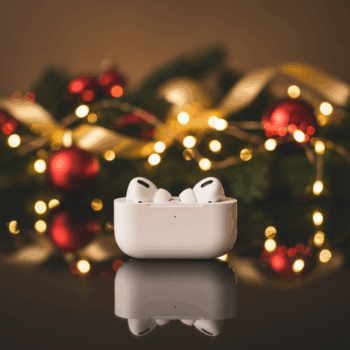 profitez de notre offre exceptionnelle sur les airpods 2 d'apple à prix réduit, idéale pour les fêtes de fin d'année. ne manquez pas cette opportunité exclusive de cadeau high-tech.