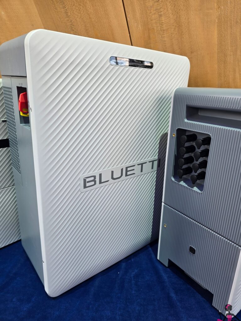 J’ai découvert le nouveau système solaire BLUETTI à la Tour Eiffel… et il pourrait bien faire baisser votre facture d’électricité 7 J’ai découvert le nouveau système solaire BLUETTI à la Tour Eiffel… et il pourrait bien faire baisser votre facture d’électricité