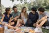découvrez des activités d'été amusantes et abordables pour les ados, sans dépenser une fortune. profitez pleinement de vos vacances avec des idées originales et économiques.