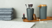 Venez découvrir toutes les déco pour votre salle de bain par Salle de Bain Contemporaine par Zalando